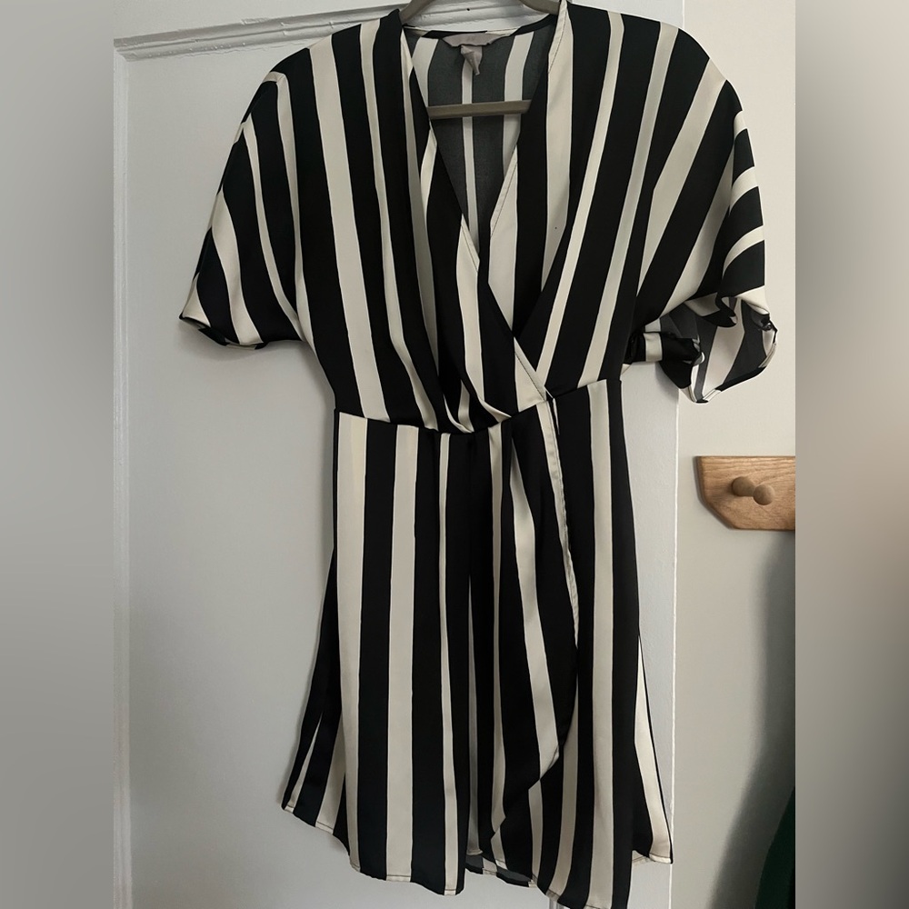 H&M Black and Cream Striped Satin Wrap Dress XS